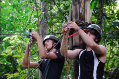 Pratica-de-Tirolesa-a-mais-longa-do-Brasil